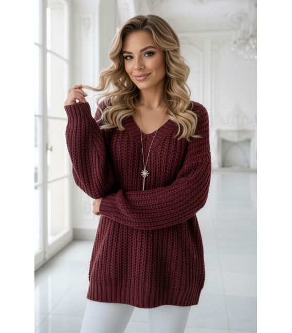 661-1 Ciepły sweter oversize o mięsistym splocie i dekolcie V - bordowy 