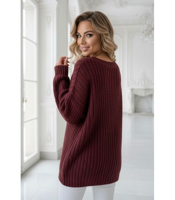  661-1 Ciepły sweter oversize o mięsistym splocie i dekolcie V - bordowy 